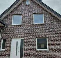 Haus zum Mieten in Löhne 1.350,00 € 123.8 m²