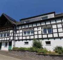 Haus zum Kaufen in Lennestadt 386.000,00 € 234 m²
