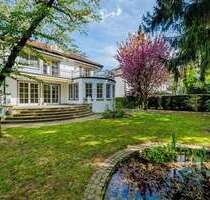 Haus zum Kaufen in Frankfurt am Main 3.690.000,00 € 341.8 m²