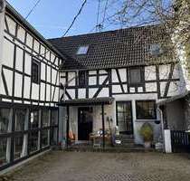 Haus zum Kaufen in Runkel 315.000,00 € 210 m²