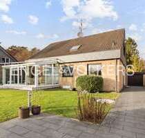 Haus zum Mieten in Rösrath 2.600,00 € 180 m²