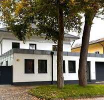 Haus zum Kaufen in Augsburg 2.900.000,00 € 418 m²