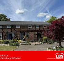 Haus zum Kaufen in Stralendorf 265.000,00 € 212 m²