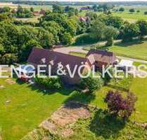 Haus zum Kaufen in Hoyerhagen 420.000,00 € 530 m²