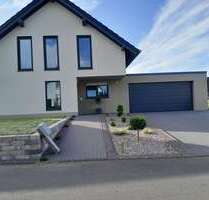 Haus zum Kaufen in Peterswald-Löffelcheid 465.000,00 € 150 m²