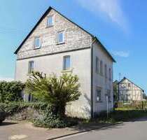 Haus zum Kaufen in Laufersweiler 85.000,00 € 183.22 m²