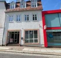 Büro in Döbeln 735,00 € 147 m² - 735,00 EUR Kaltmiete, ca.  147,00 m² in Döbeln (PLZ: 04720)