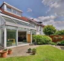Haus zum Kaufen in Schlaitdorf 749.000,00 € 221 m²
