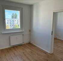 Wohnung zum Mieten in Halle (Saale) 365,00 € 66.3 m²