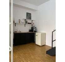 Büro in München 350,00 € 8 m² - 350,00 EUR Kaltmiete, ca.  8,00 m² in München (PLZ: 80637)