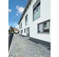 Haus zum Mieten in Kumhausen 2.300,00 € 239 m²