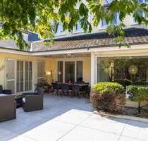Haus zum Kaufen in Köln Lövenich 2.250.000,00 € 300 m² - Köln / Lövenich