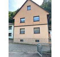 Haus zum Kaufen in Nordrhein-Westfalen - Heimbach 185.000,00 € 145 m²
