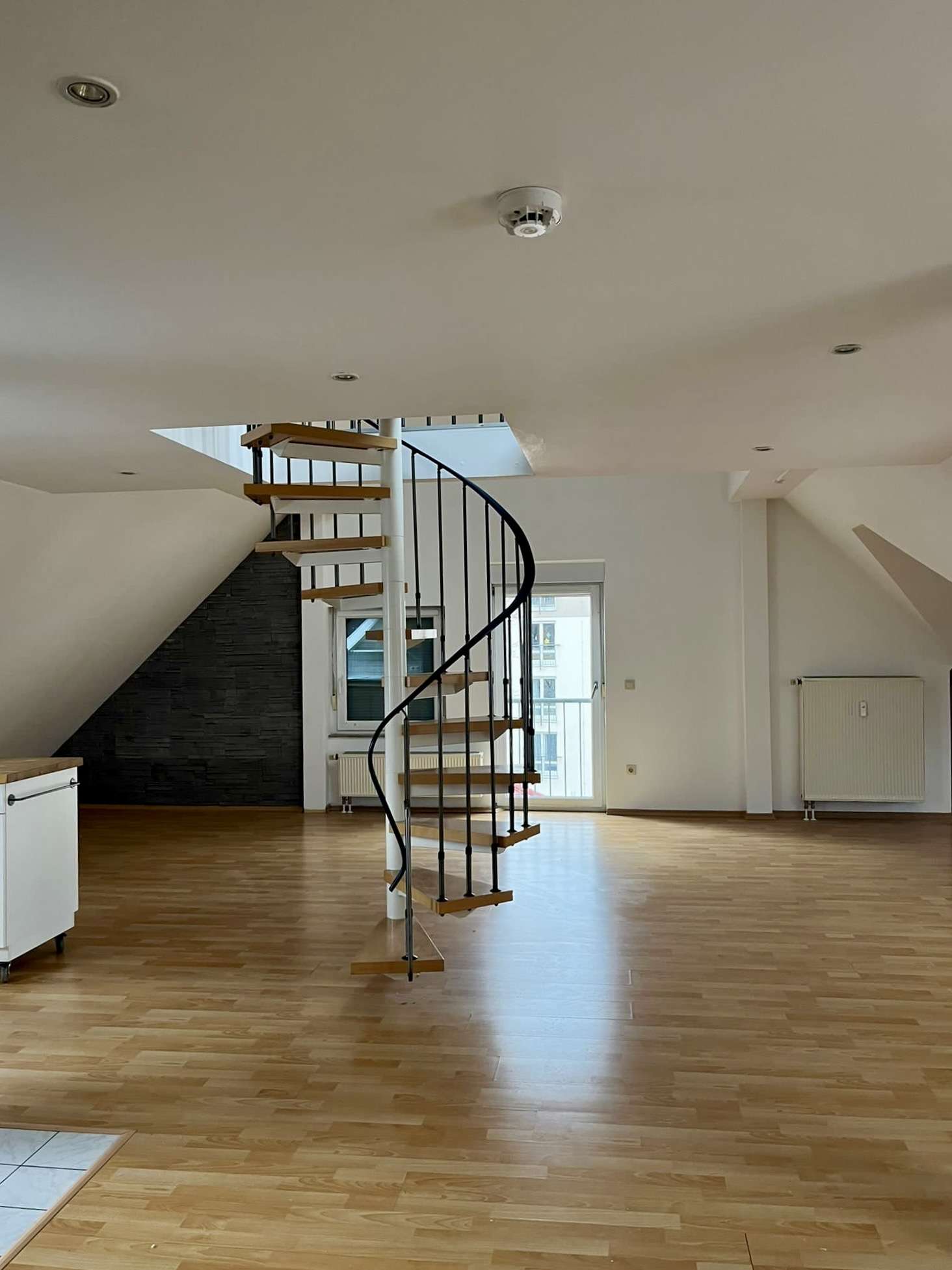 Wohnung zum Mieten in Augsburg 895,00 € 90 m²