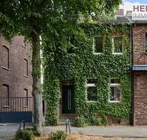 Haus zum Kaufen in Krefeld 195.000,00 € 116.67 m²