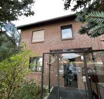 Haus zum Kaufen in Düsseldorf-Hellerhof 618.000,00 € 183 m²