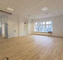 Büro in Berlin 3.547,50 € 215 m²