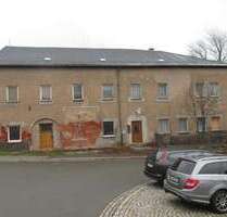 Haus zum Kaufen in Ronneburg 49.000,00 € 560 m²