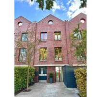 Haus zum Mieten in Berlin 4.750,00 € 200 m²