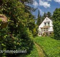 Haus zum Kaufen in Kronberg 1.480.000,00 € 250 m²