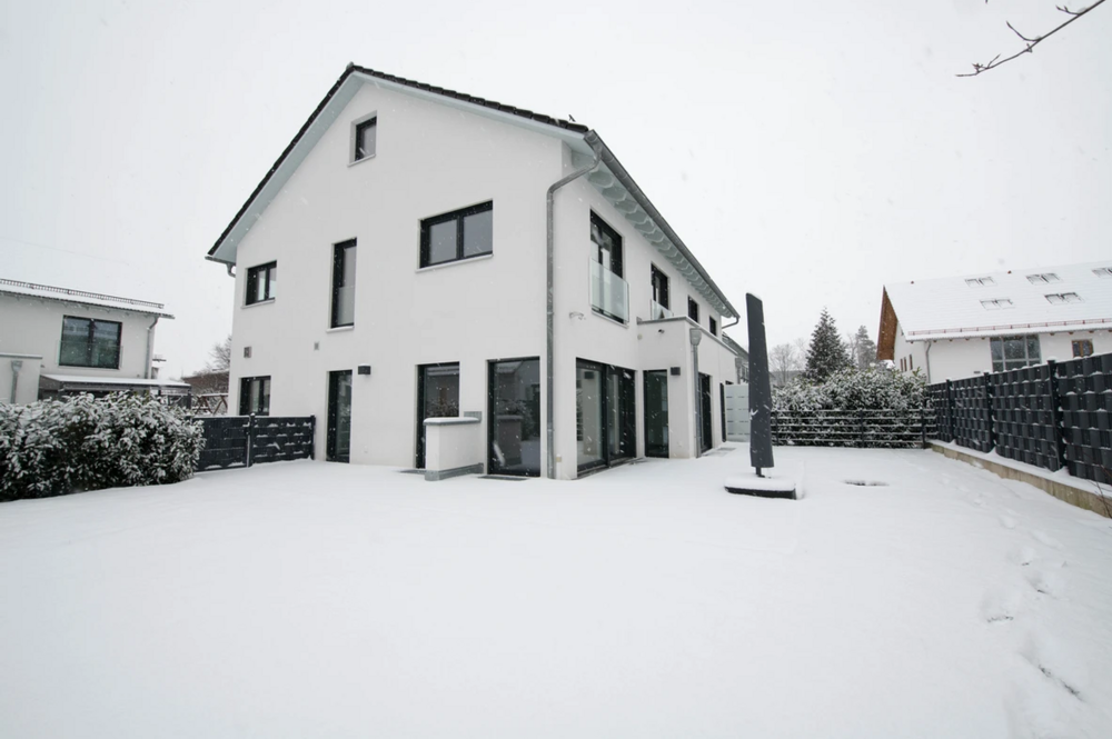 Haus zum Mieten in Kirchheim 2.959,00 € 165 m²