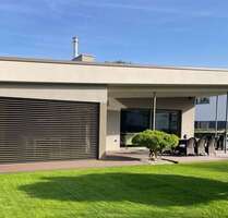 Haus zum Kaufen in Kronberg im Taunus 3.080.000,00 € 285 m²