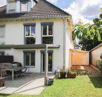 Haus zum Kaufen in Oberschleißheim 1.480.000,00 € 210.04 m²