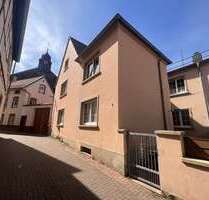 Haus zum Kaufen in Grünstadt 179.000,00 € 200 m²