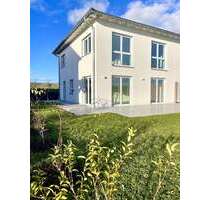 Haus zum Mieten in Welden 1.990,00 € 141.61 m²