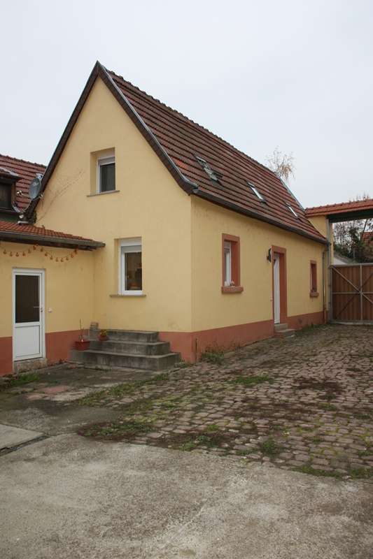 Haus zum Mieten in Dannstadt-Schauernheim 725,00 € 90 m²