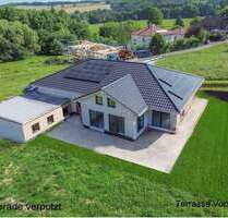Haus zum Kaufen in Altenkirchen 627.000,00 € 164 m²