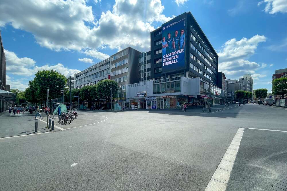 Einzelhandel in Bochum 900,00 € 157 m²