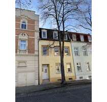 Haus zum Kaufen in Bernburg 230.000,00 € 190 m²