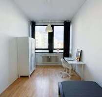 WG-Zimmer in Berlin 700,00 € 12 m²