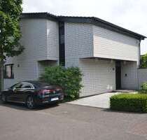Haus zum Kaufen in Meerbusch 945.000,00 € 196 m²