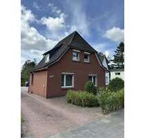 Haus zum Mieten in Neumünster 1.200,00 € 100 m²