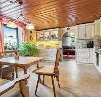 Haus zum Kaufen in Tacherting 695.000,00 € 493.91 m²