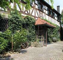 Haus zum Kaufen in Neustadt an der Aisch 549.000,00 € 282 m²
