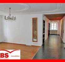 Haus zum Kaufen in Sulzbach-Rosenberg 299.000,00 € 278 m²