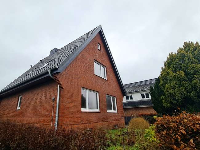 Haus zum Mieten in Wedel 1.947,00 € 124.4 m²