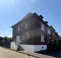 Haus zum Kaufen in Mönchengladbach Giesenkirchen-Mitte 379.000,00 € 90 m² - Mönchengladbach / Giesenkirchen-Mitte
