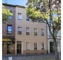 Haus zum Kaufen in Krefeld 500.000,00 € 340 m²