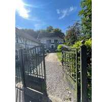 Haus zum Kaufen in Reichshof Denklingen 298.000,00 € 260 m²