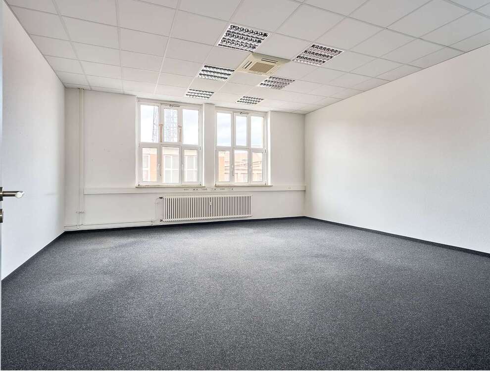 Büro in Mannheim 569,00 € 34.71 m²