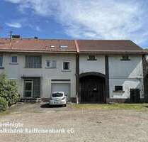 Haus zum Kaufen in Reichenbach 165.000,00 € 180 m²