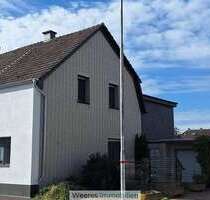Haus zum Mieten in Moers 2.197,00 € 169 m²