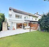 Haus zum Kaufen in Stuttgart 1.390.000,00 € 215 m²