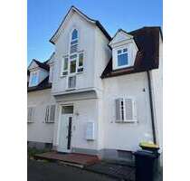 Haus zum Kaufen in Groß-Gerau 470.000,00 € 244 m²