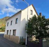 Haus zum Kaufen in Kestert 129.000,00 € 124.29 m²