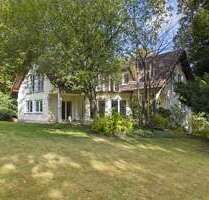 Haus zum Kaufen in Kronberg im Taunus 3.600.000,00 € 325 m²